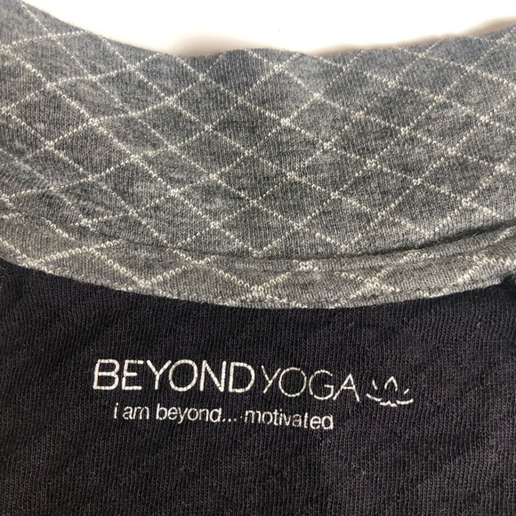 Beyond Yoga Quilted Colorblock Raglan Long Sleeves Jacket Size S - Picture 7 of 12